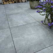 Sierbestrating-limburg-tuinvariant-GeoCeramica® 80x80x4 Evoque Greige