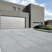 Sierbestrating-limburg-tuinvariant-Megategel Rockstone 100x100x8 2/2 Blue Steel Intense